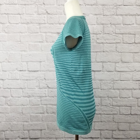 Lululemon Swiftly Tech short sleeve teal green top - Picture 3 of 7